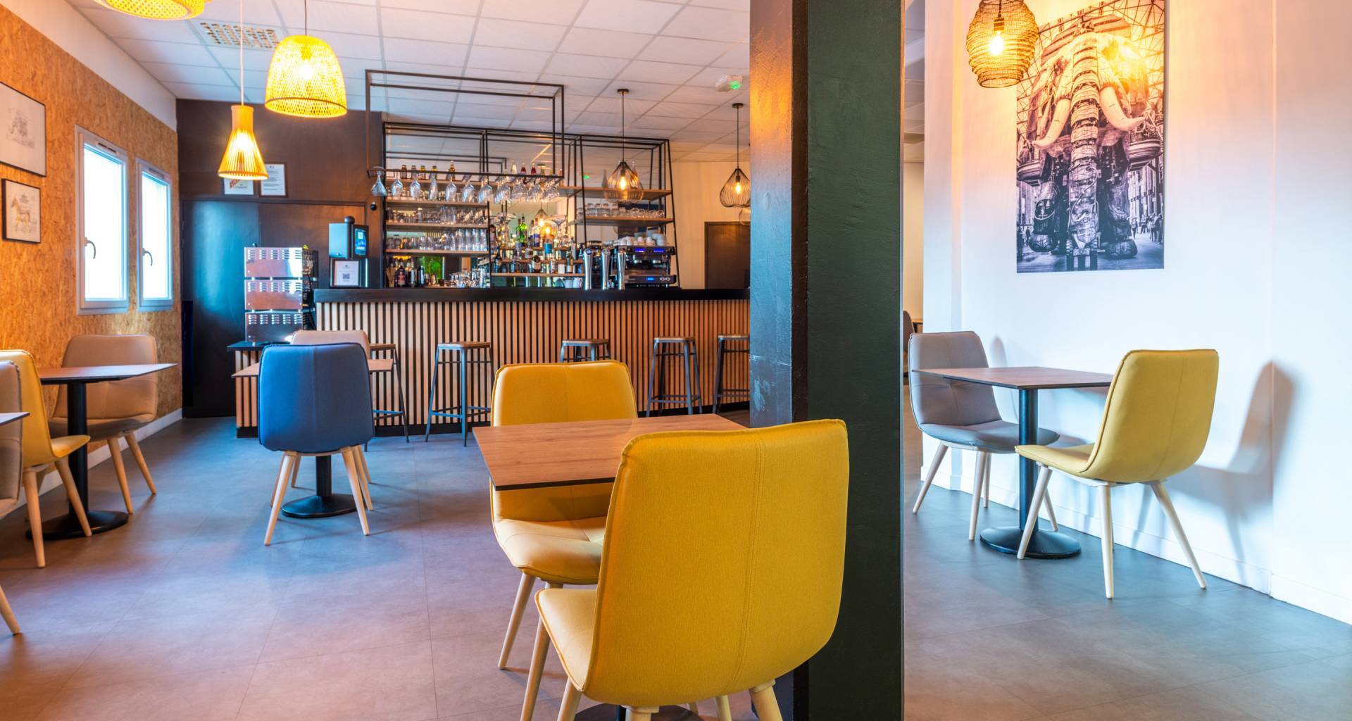 Bar du Sure Hotel Nantes Beaujoire Bar du Sure Hotel Nantes Beaujoire